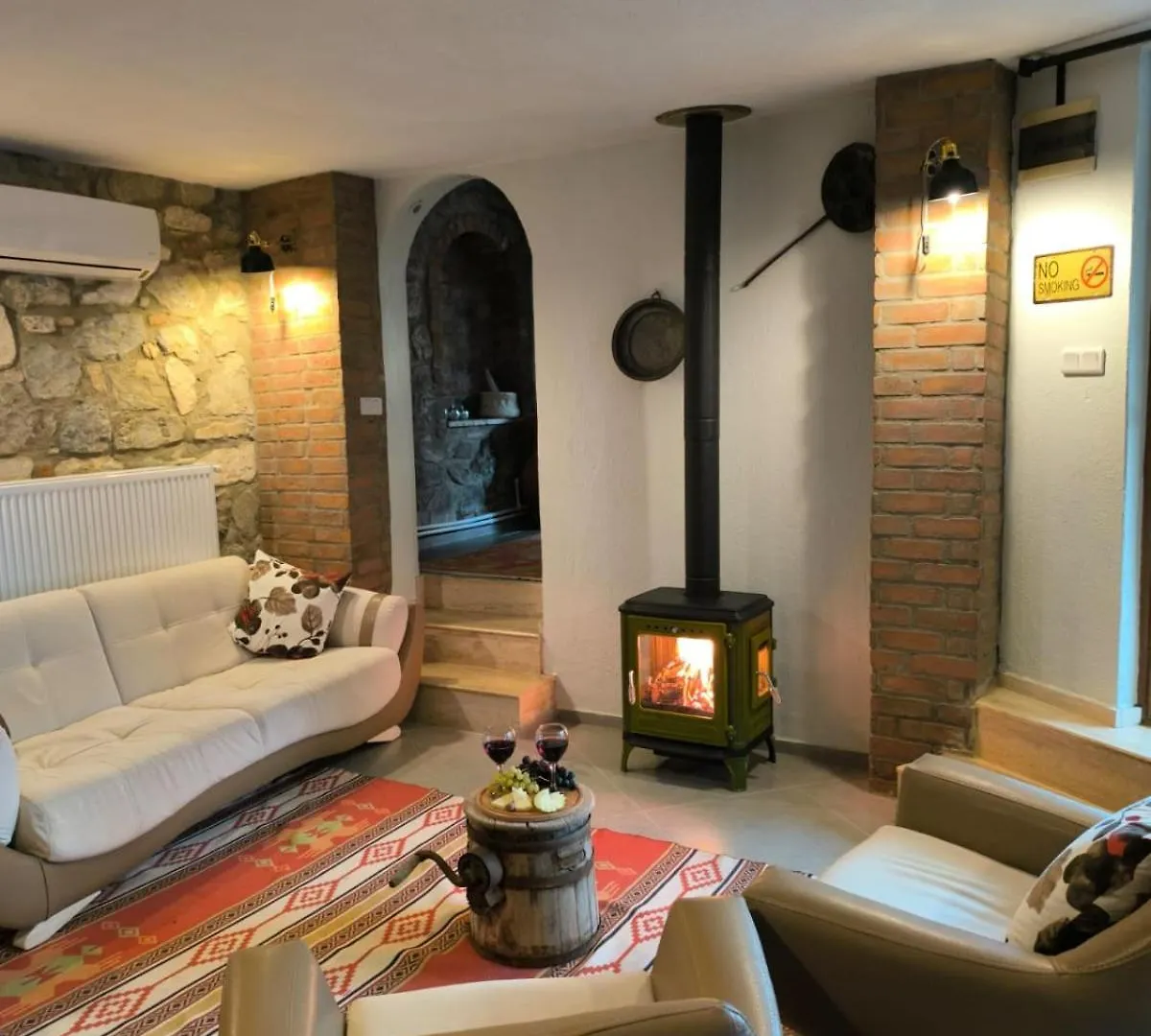 Karamese Tas Ev - Karamese Stone House Villa Selcuk